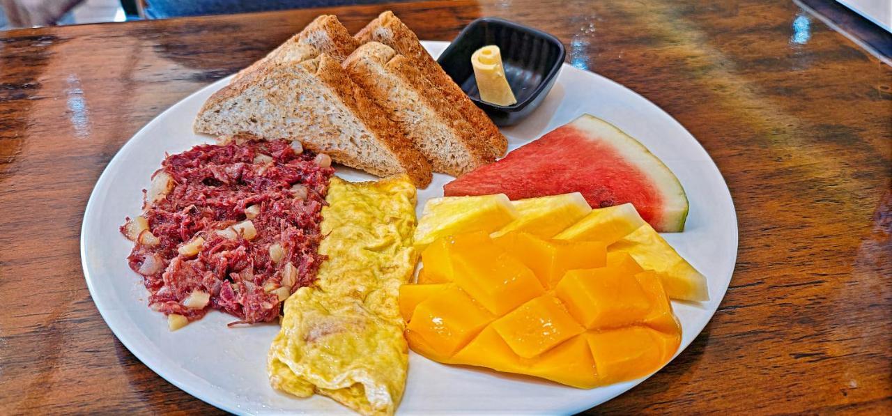 Cebu Dulcinea Hotel And Suites-Mactan Airport Hotel Lapu-Lapu City Zewnętrze zdjęcie