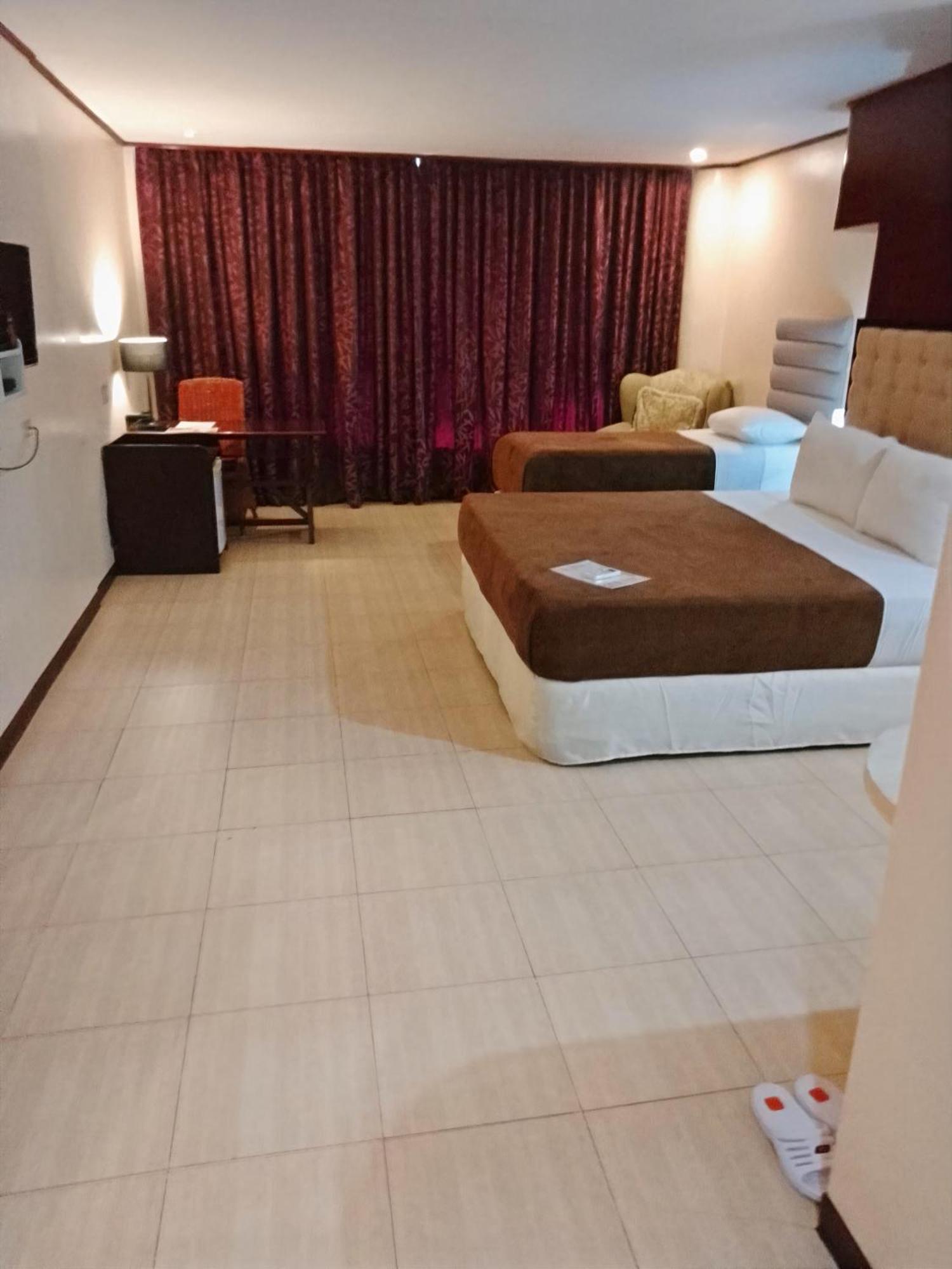 Cebu Dulcinea Hotel And Suites-Mactan Airport Hotel Lapu-Lapu City Zewnętrze zdjęcie