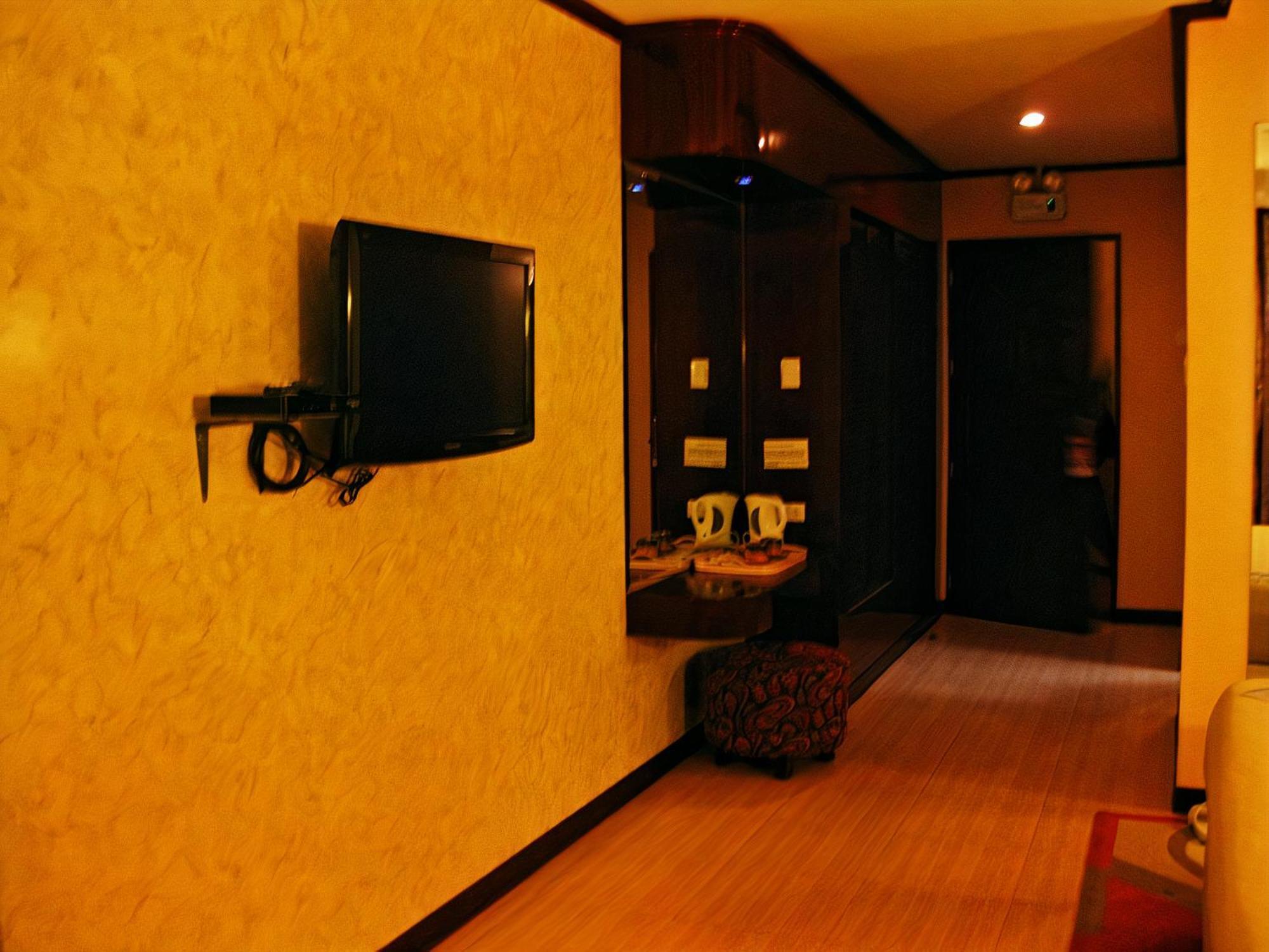 Cebu Dulcinea Hotel And Suites-Mactan Airport Hotel Lapu-Lapu City Zewnętrze zdjęcie