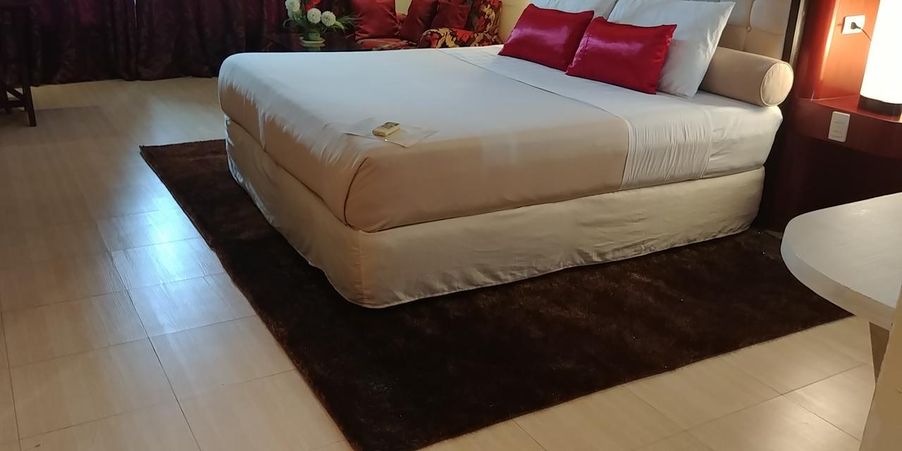 Cebu Dulcinea Hotel And Suites-Mactan Airport Hotel Lapu-Lapu City Zewnętrze zdjęcie